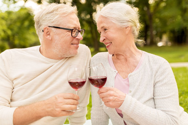 What Are The Benefits Of Drinking Red Wine For Seniors? What Are The Benefits Of Drinking Red Wine For Seniors?