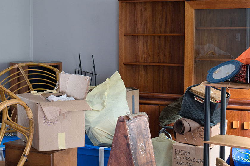 understanding-the-signs-of-hoarding-in-your-elderly-loved-one-caruth